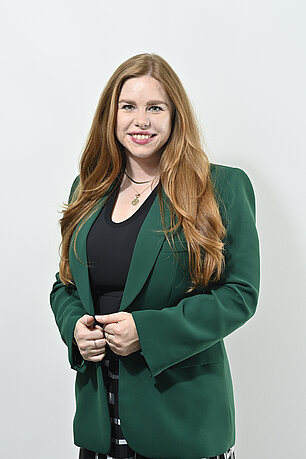 Christina Vaschauner, BA, MA Christina Vaschauner, BA, MA