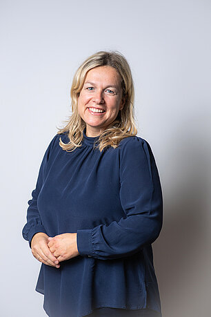  Dr. Kerstin Hribernigg 
